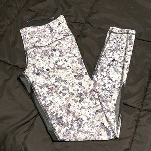Victoria’s Secret XS Knockout Legging